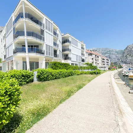Ivanka Apartamento